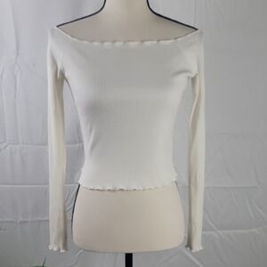 Blue Blush Size L Ivory Long Sleeve Cropped Lettuce Hem Top Gently Used Cond.